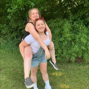 Meet your Posher, Layne